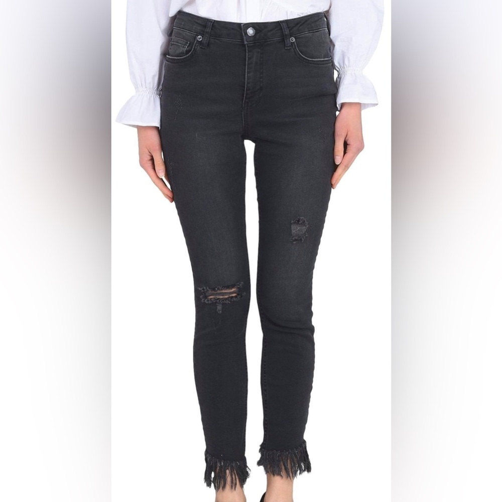 Free People Great Heights Frayed Skinny Jeans black size 2 short